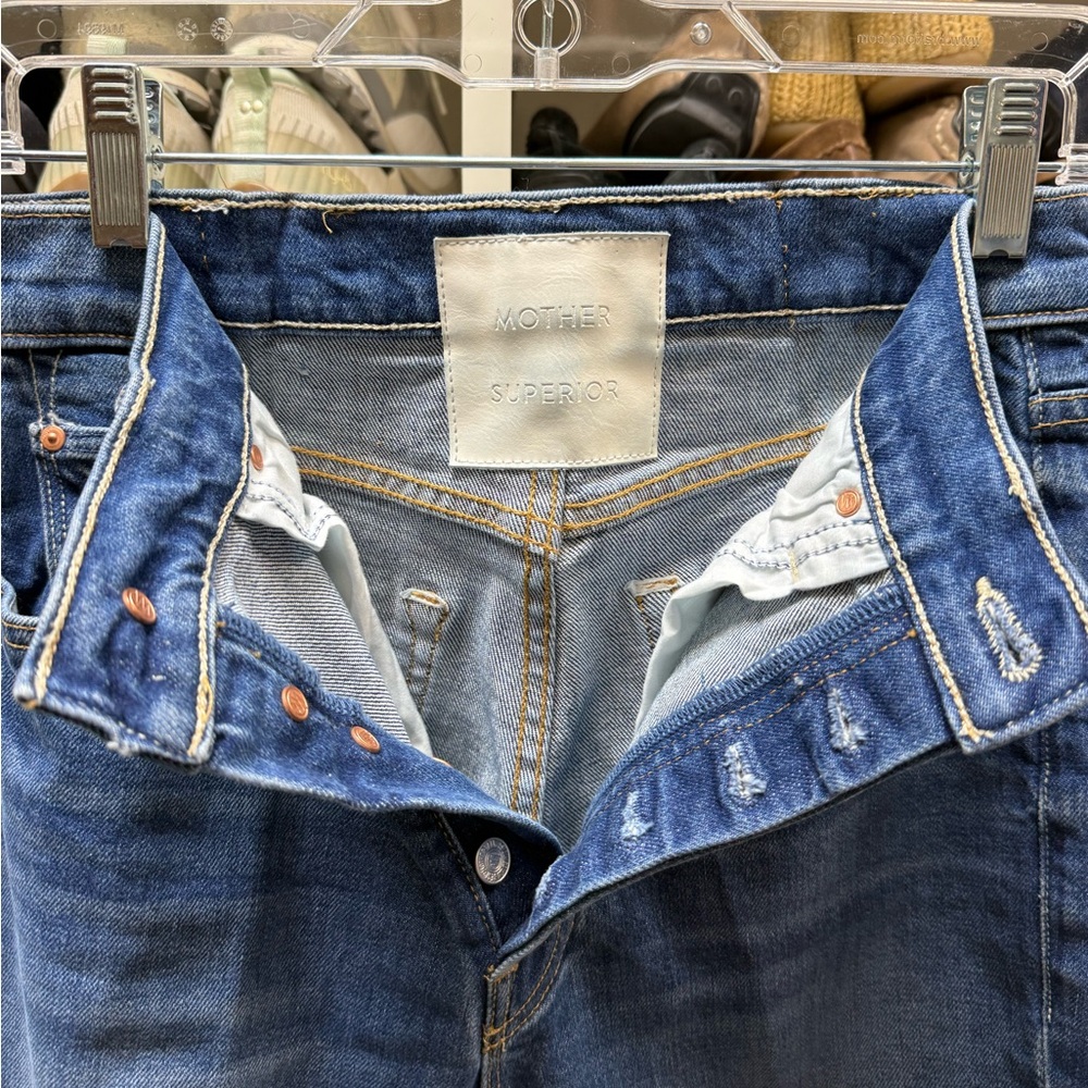 MOTHER Blue Ankle & Cropped Jeans - Tripper ankle frayed